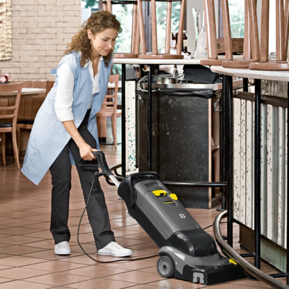 Máy chà sàn nhỏ gọn Karcher BR 30/4 C Adv – Khô tức thời