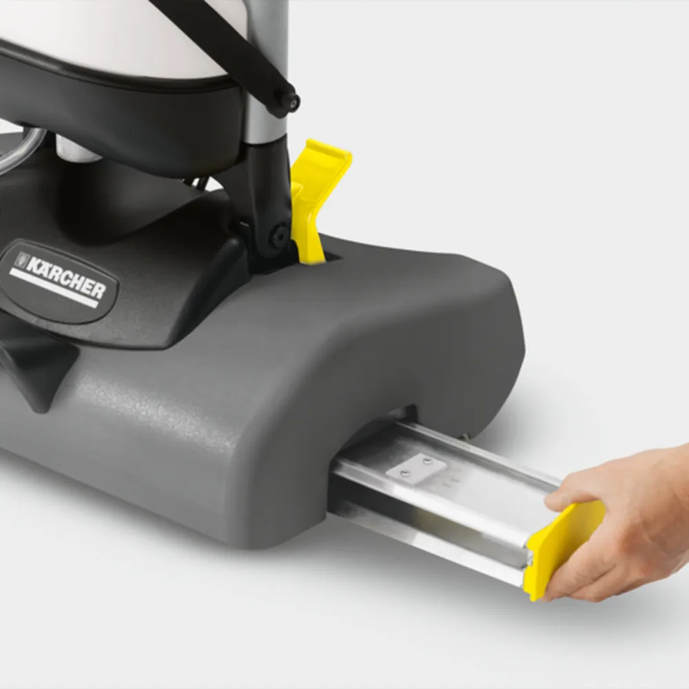 Máy giặt thảm Karcher BRS 43/500 C – 2 trong 1